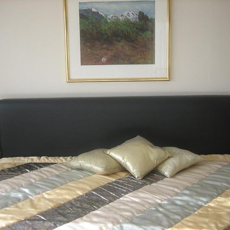Guesthouse Bina 雷克雅維克 外观 照片