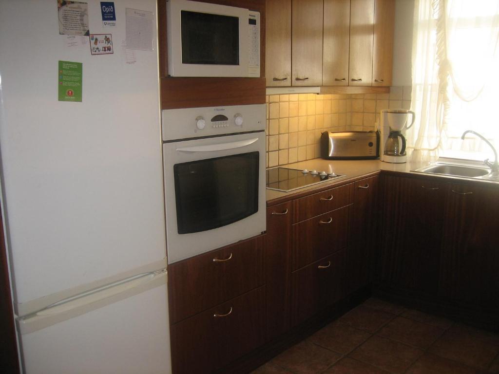Guesthouse Bina 雷克雅維克 外观 照片
